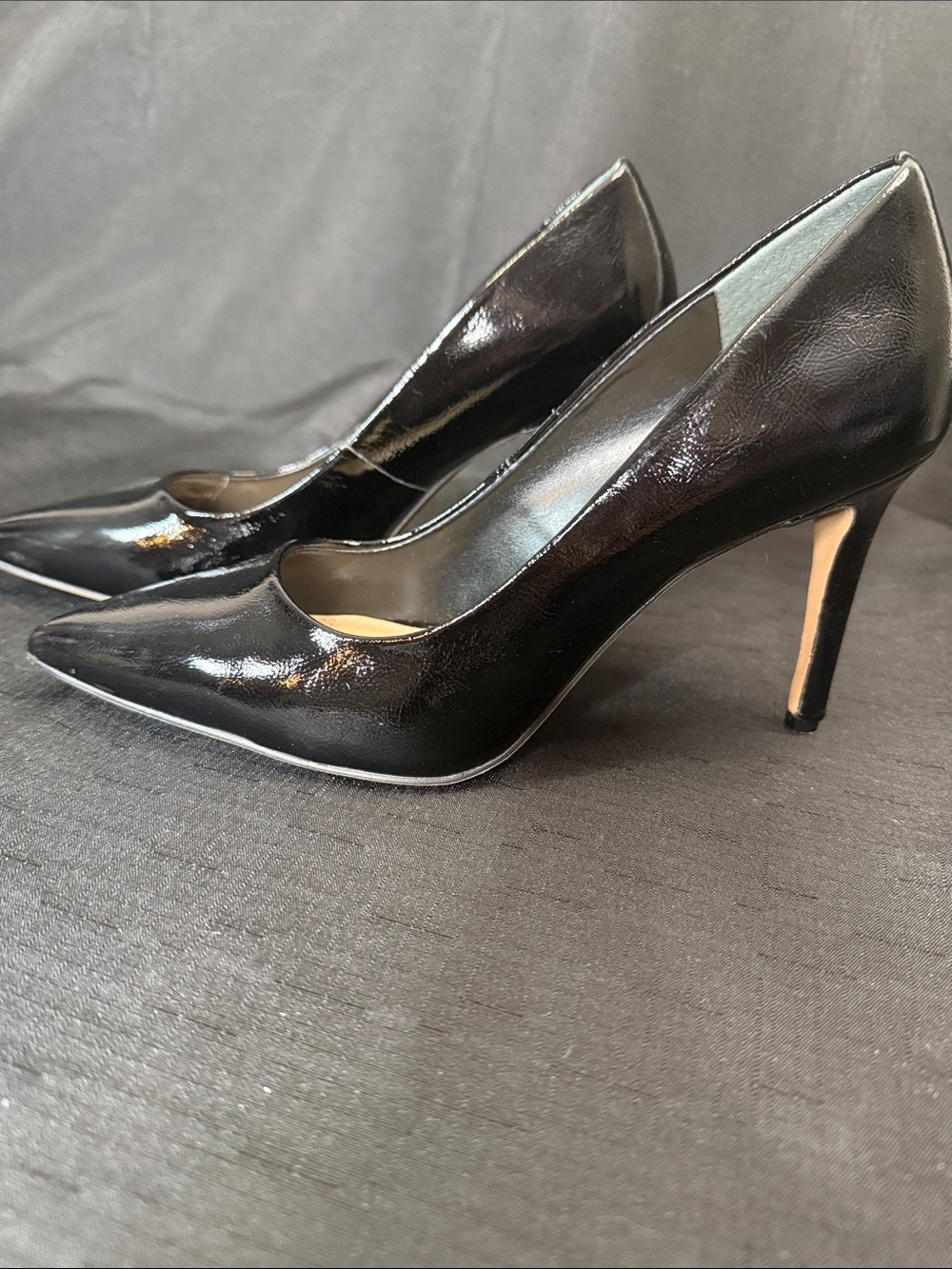 Vince Camuto Black Patent Pointed-Toe Stilettos Size 8 Excellent condition